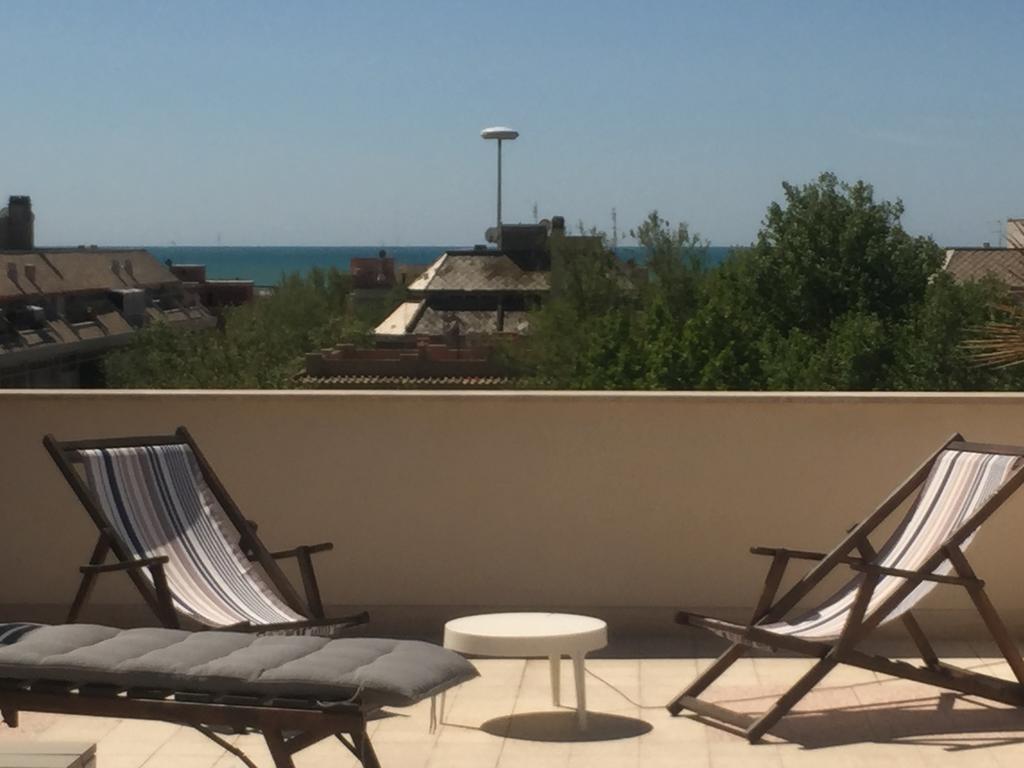 리도디오스티아 Attico Al Mare 아파트 외부 사진